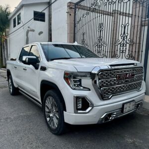 SIERRA DENALI DOBLE CABINA 2019 NIVEL IV PLUS