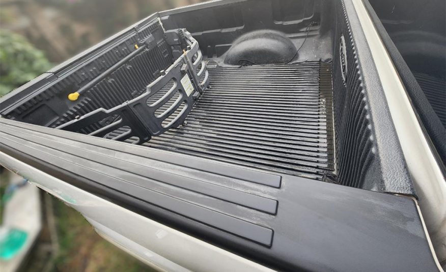 FORD LOBO LARIAT 4X4 2010 NIVEL 4