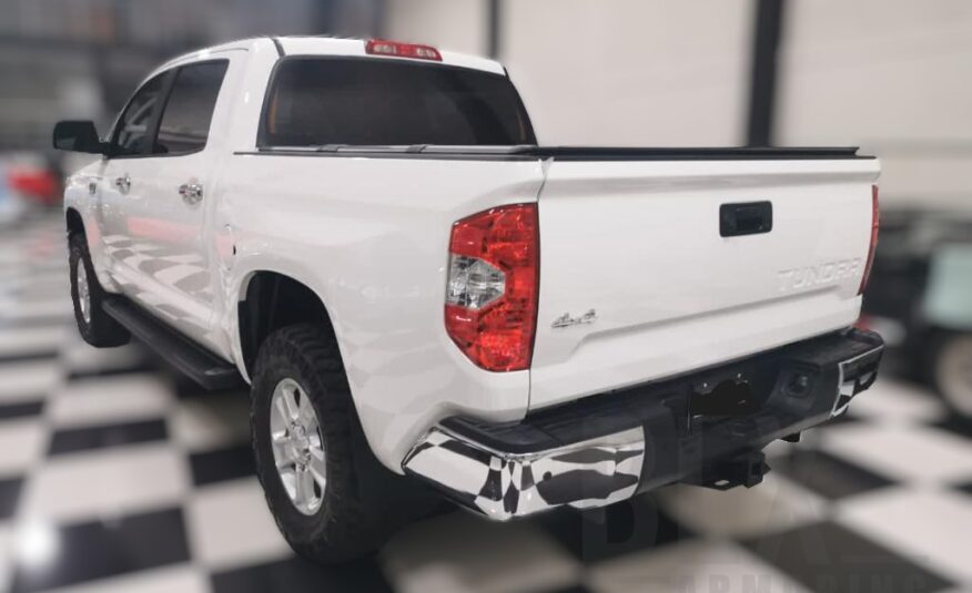 2018 TOYOTA TUNDRA DOBLE CABINA 4X4 NIVEL 4 PLUS