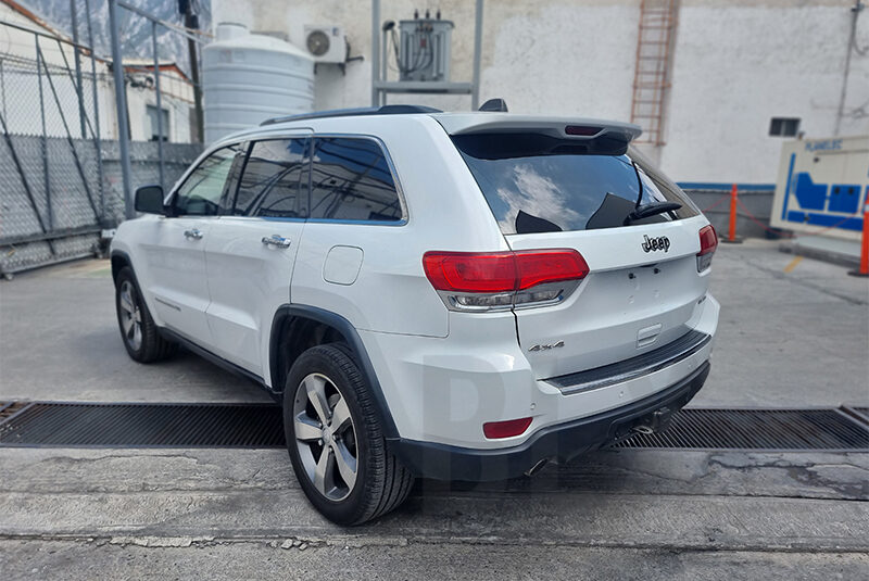 JEEP GRAND CHEROKEE LIMITED 4X4 2015 NIVEL 4 PLUS