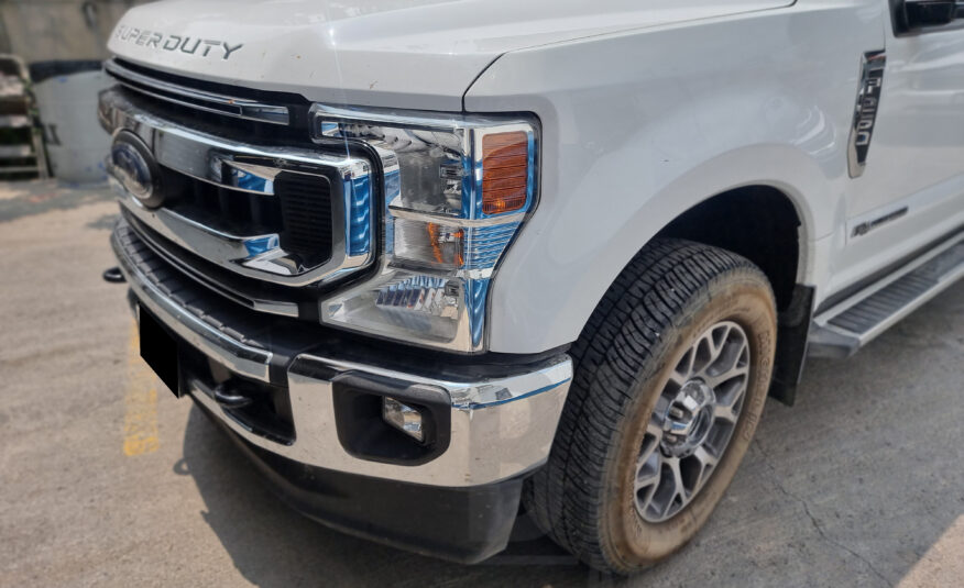 FORD F250 SUPERDUTY V8 TURBO DIESEL 2022 NIVEL 4 PLUS