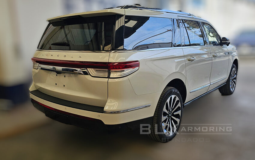 LINCOLN NAVIGATOR LARGA 2024 NIVEL III-PLUS