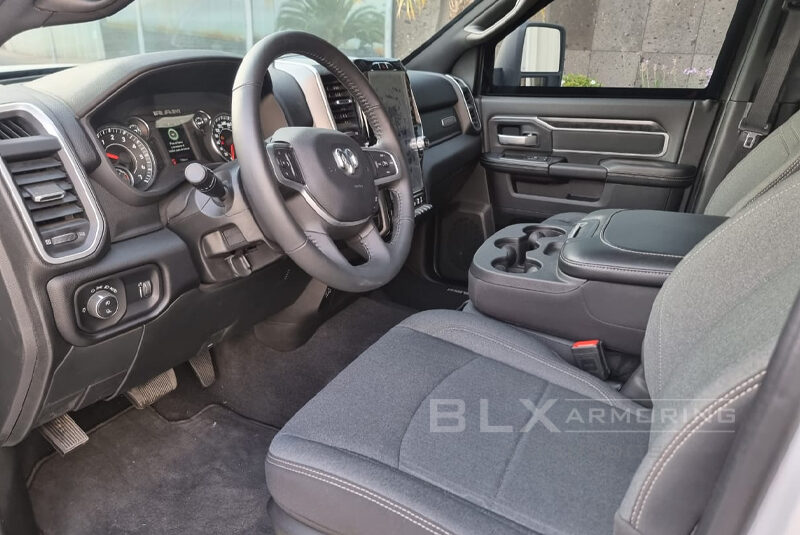 DODGE RAM HEAVY DUTY 2500 8 BIRLOS 2024 NIVEL V-PLUS