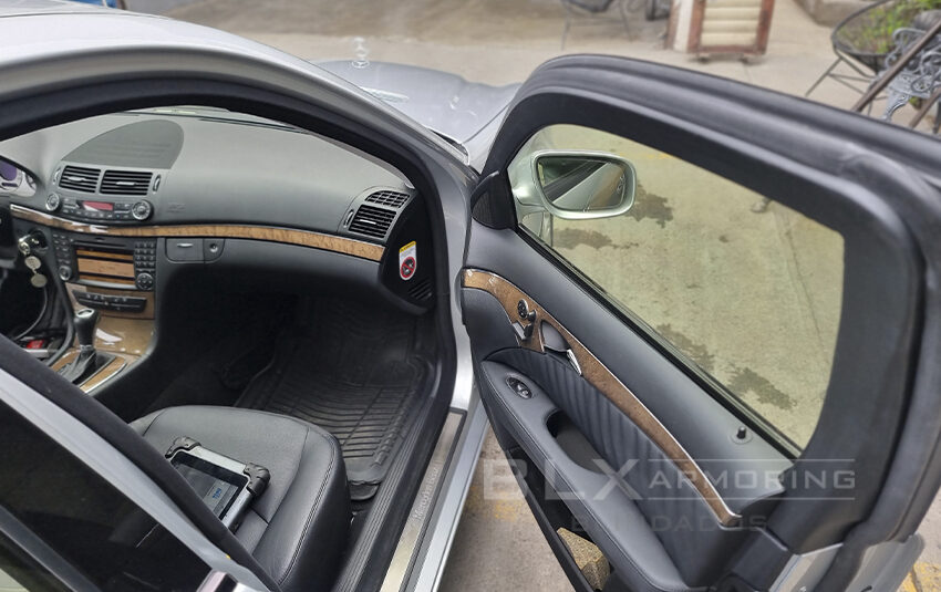 MERCEDES BENZ E-500 2009