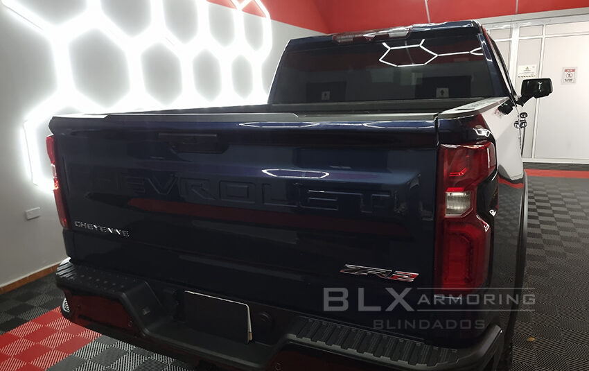 CHEVROLET CHEYENNE DOBLE CABINA ZR2 2023 NIVEL V-PLUS