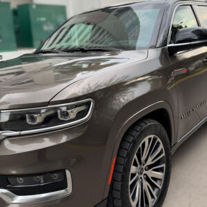 GRAND WAGONEER SUMMIT V8 4X4 6.4